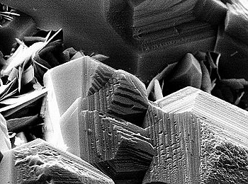 ����е����Ͽ�ѧ��ʯӢ��